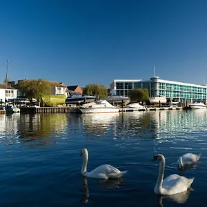 Captain's Club & Otel Christchurch (Dorset)