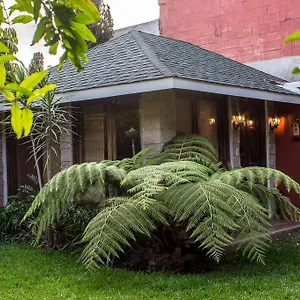 https://mi-casa-tu-casa.guatemalaantiguahotels.com