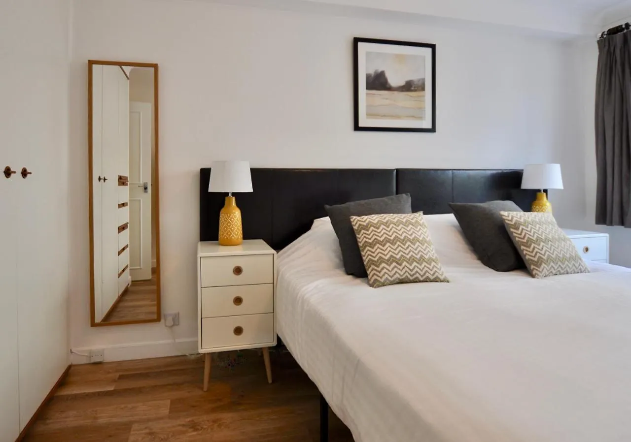 Apart Otel Marlyn Lodge - City Of Londra
